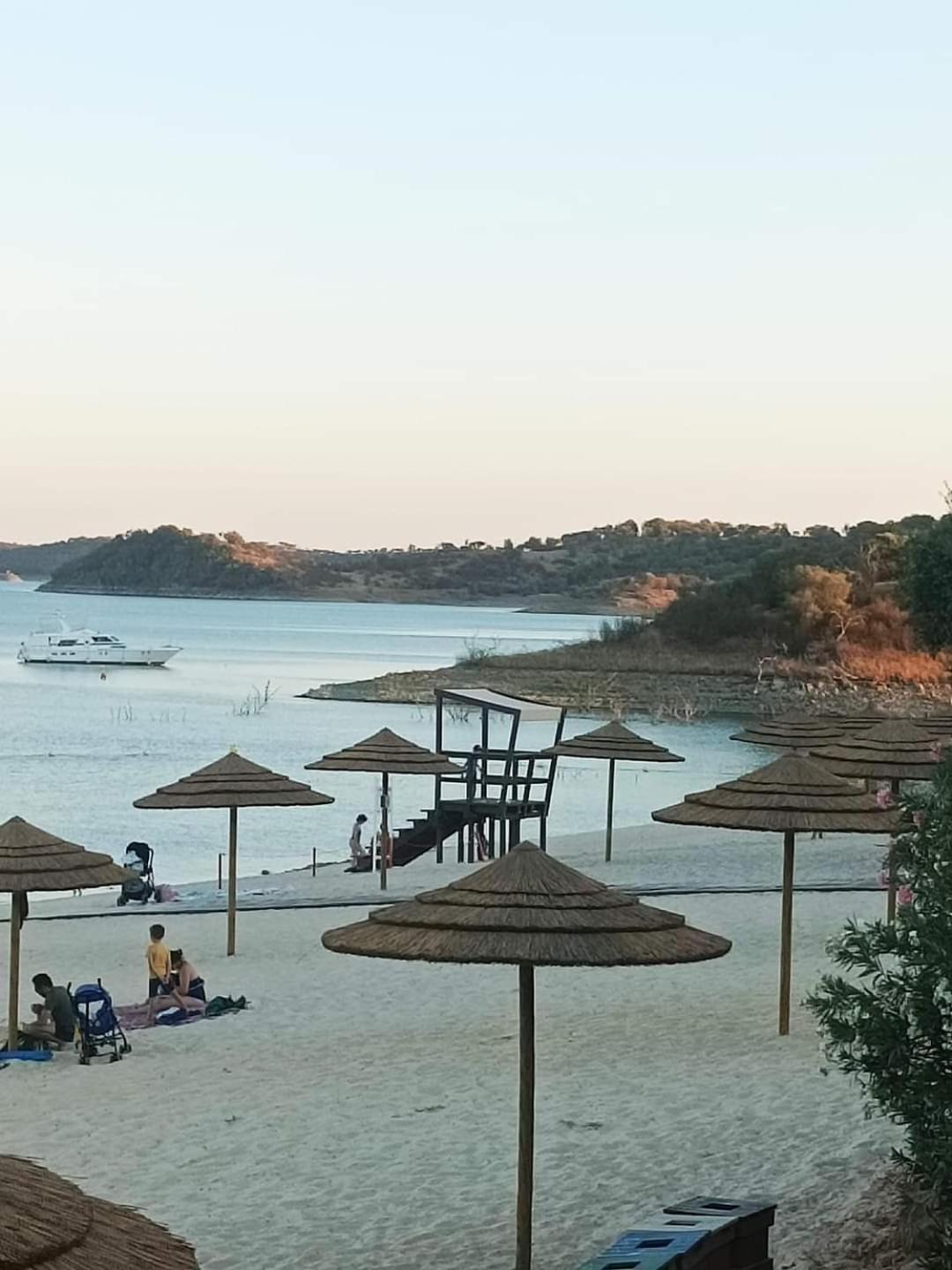 A Casa Do Mestre Lau - No Coracao Do Alentejo 特雷纳 外观 照片